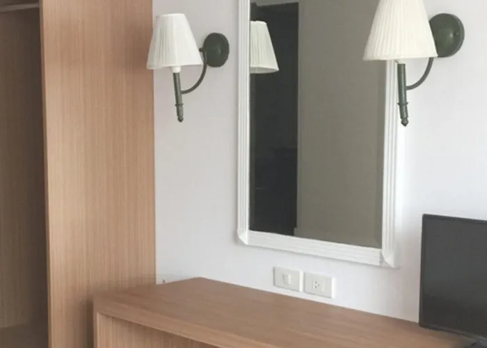Bangkok City Inn Hotel 3*